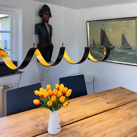 Friesenhaus Amrum Friesenhaushaelfte *hommelkasche* * Suddorf