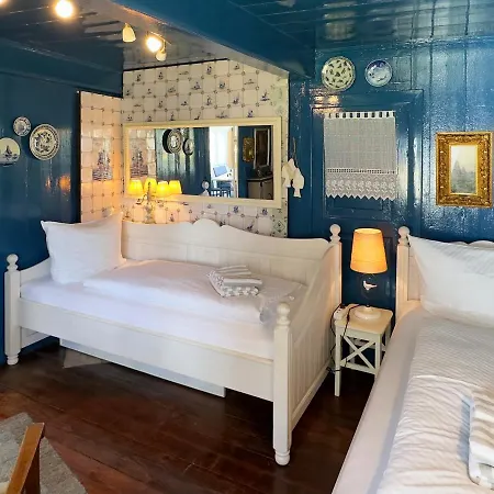 Prázdninový dům Friesenhaus Amrum Friesenhaushaelfte *hommelkasche* *