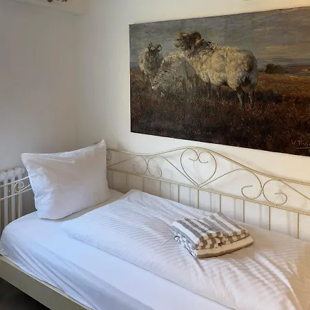 Prázdninový dům Friesenhaus Amrum Friesenhaushaelfte *hommelkasche*