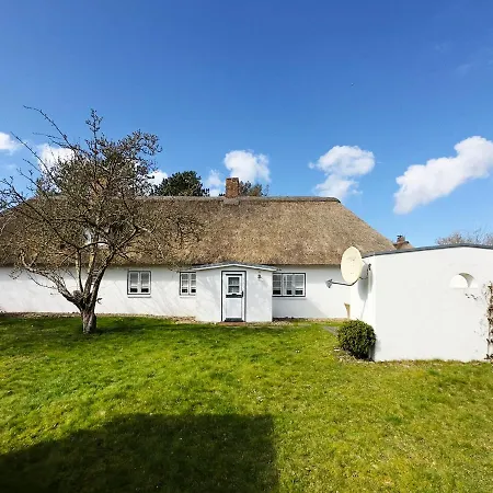 Friesenhaus Amrum Friesenhaushaelfte *hommelkasche* * Suddorf