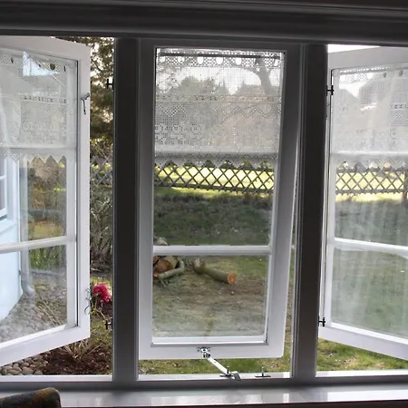 Friesenhaus Amrum Friesenhaushaelfte *hommelkasche* *