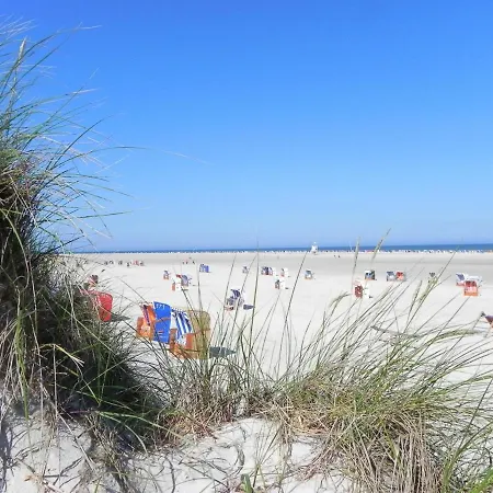 Friesenhaus Amrum Friesenhaushaelfte *hommelkasche* * Suddorf